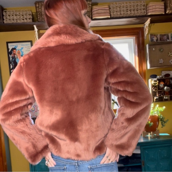 Dusty Rose Faux Fur Jacket - Picture 11 of 15